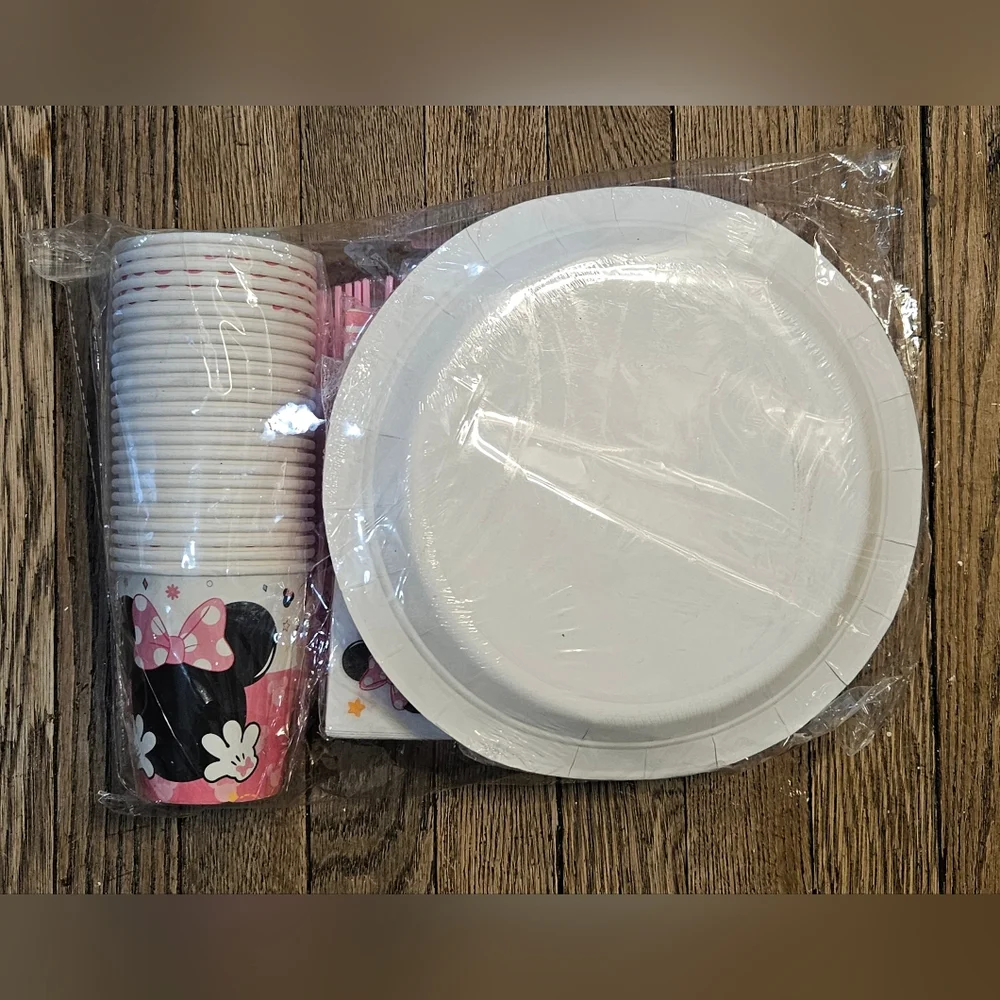 .Baby Minnie Mouse Birthday Supplies Set